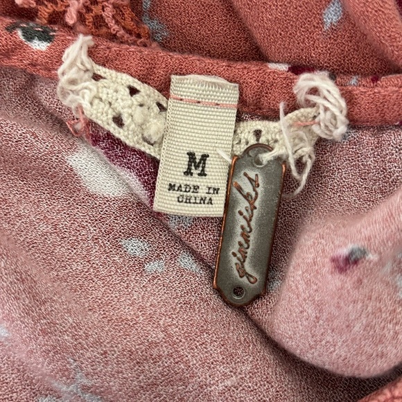 BKE GIMMICKS FLORAL LACE BOHO TOP - Picture 4 of 4